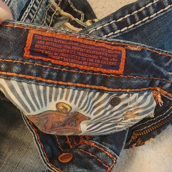 Perfect Raw Hem EUC Rock Revival KELLY Bootcut Jeans 28--- 30" inseam - Picture 10 of 12